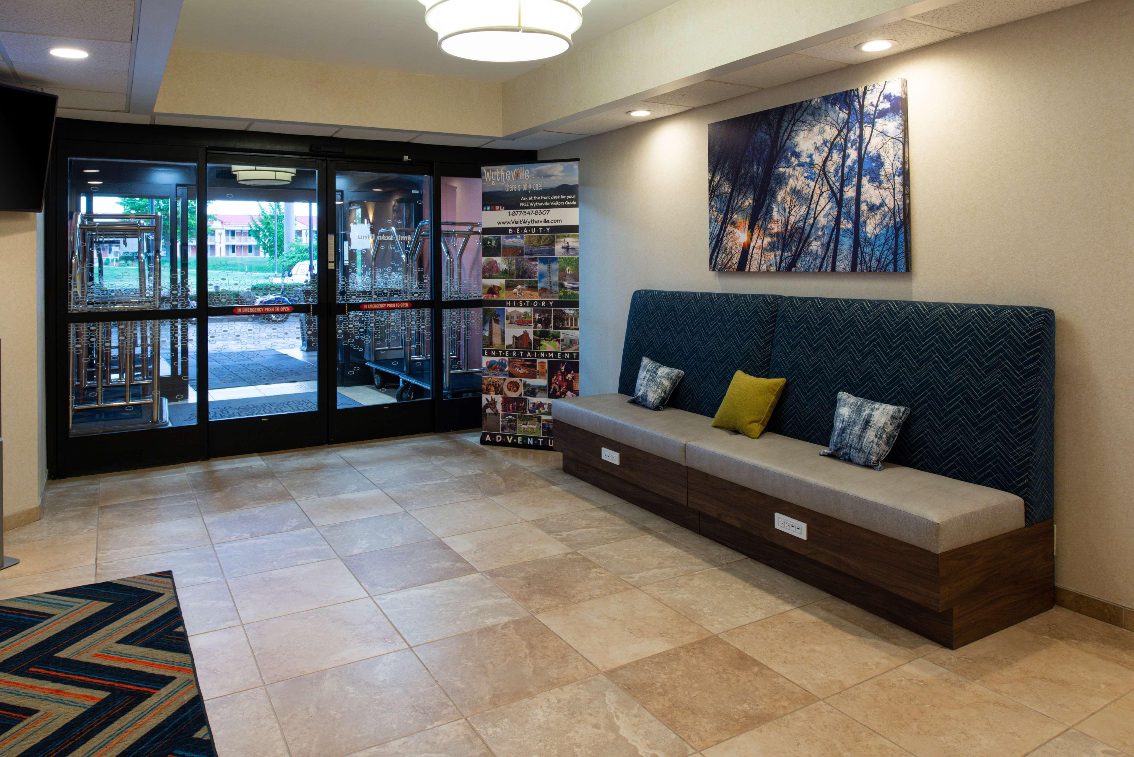 Hampton Inn Wytheville Kültér fotó