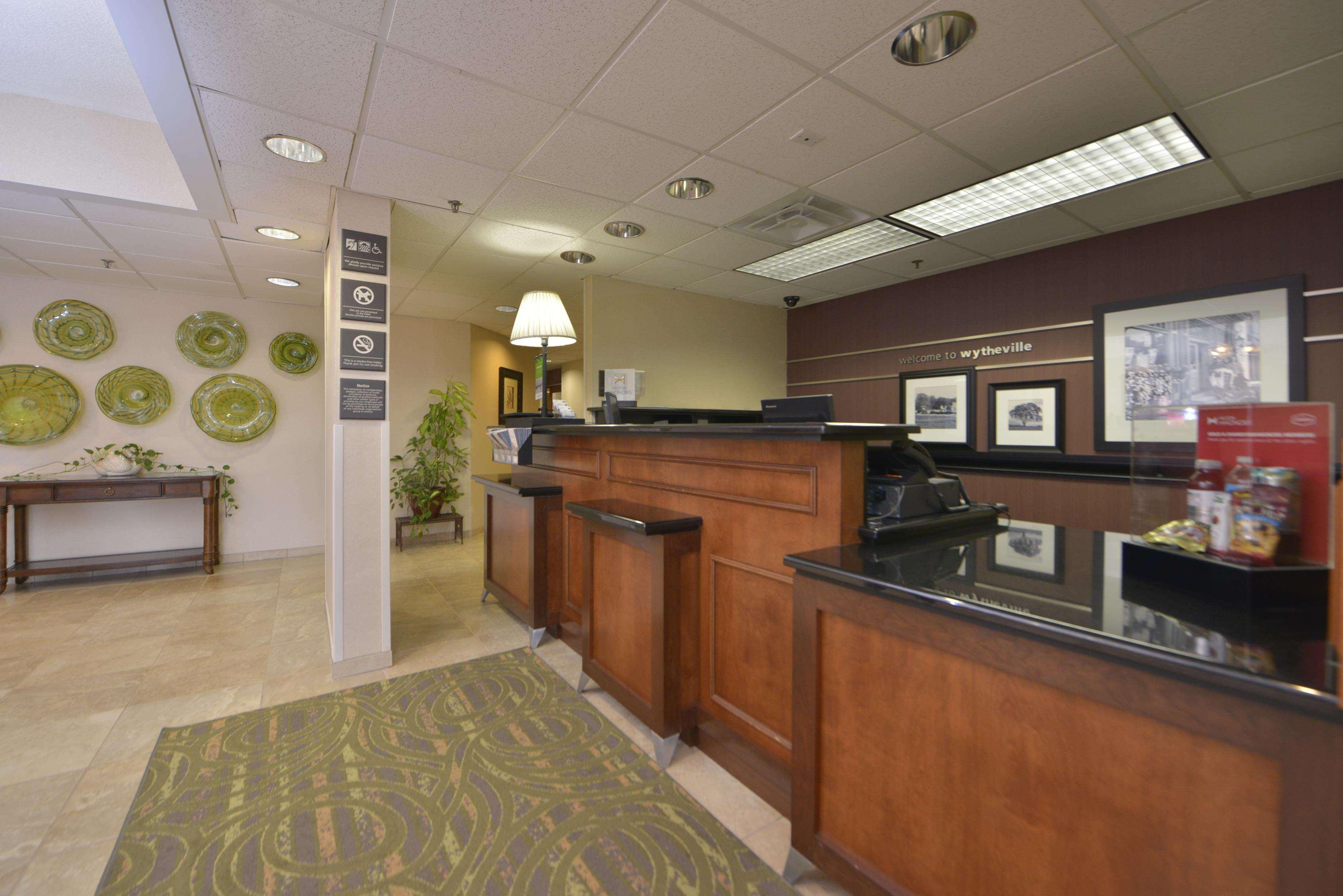 Hampton Inn Wytheville Kültér fotó