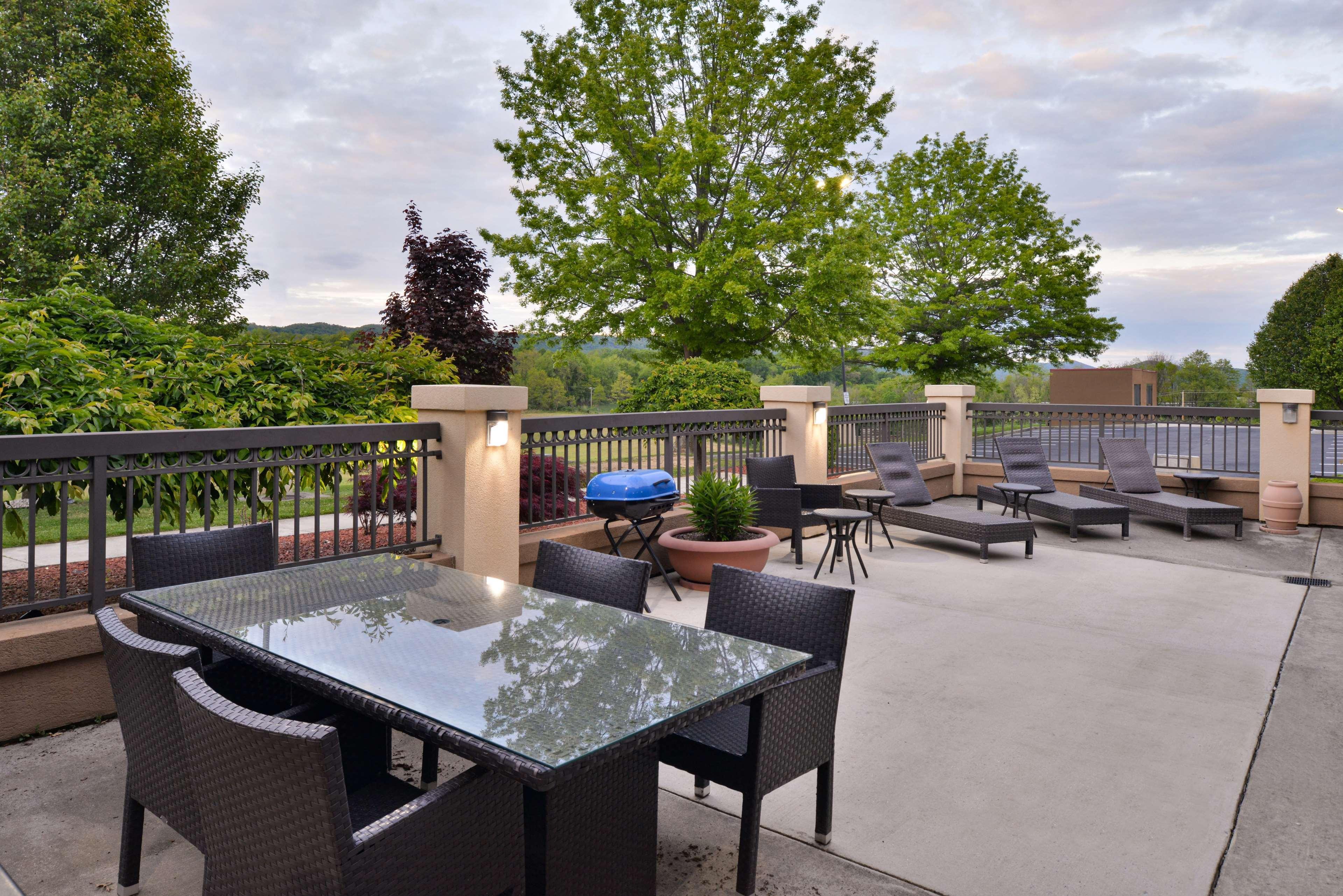 Hampton Inn Wytheville Kültér fotó